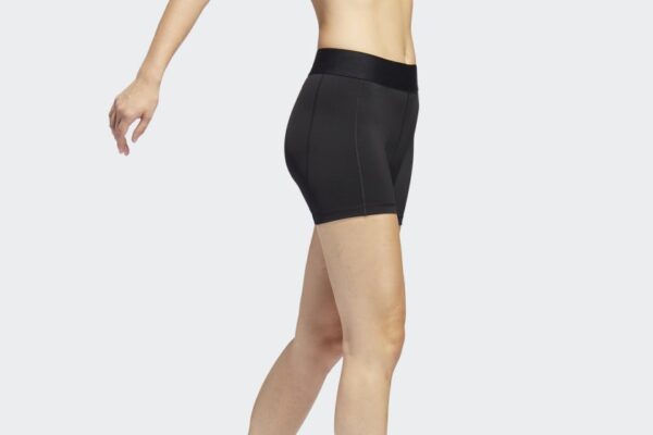 Mallas cortas Techfit Negro FJ7170 25 model Copy
