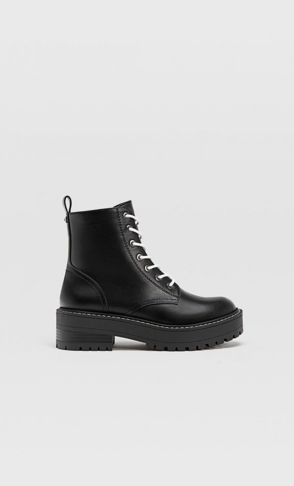 Botines planos doble cordon 2